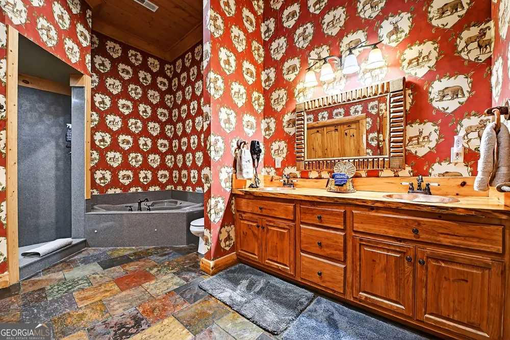 505 River Ridge RD Blue Ridge, GA 30513