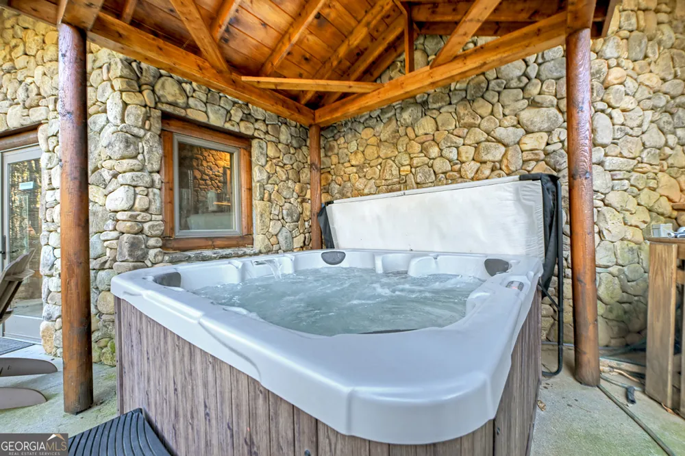505 River Ridge RD Blue Ridge, GA 30513