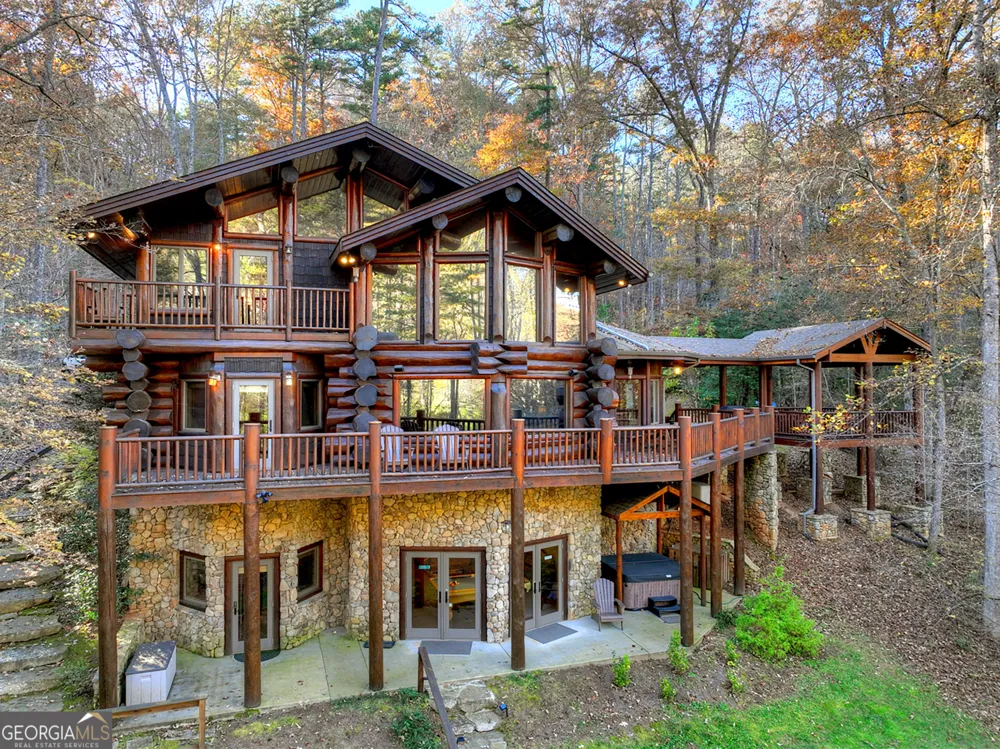 505 River Ridge RD Blue Ridge, GA 30513
