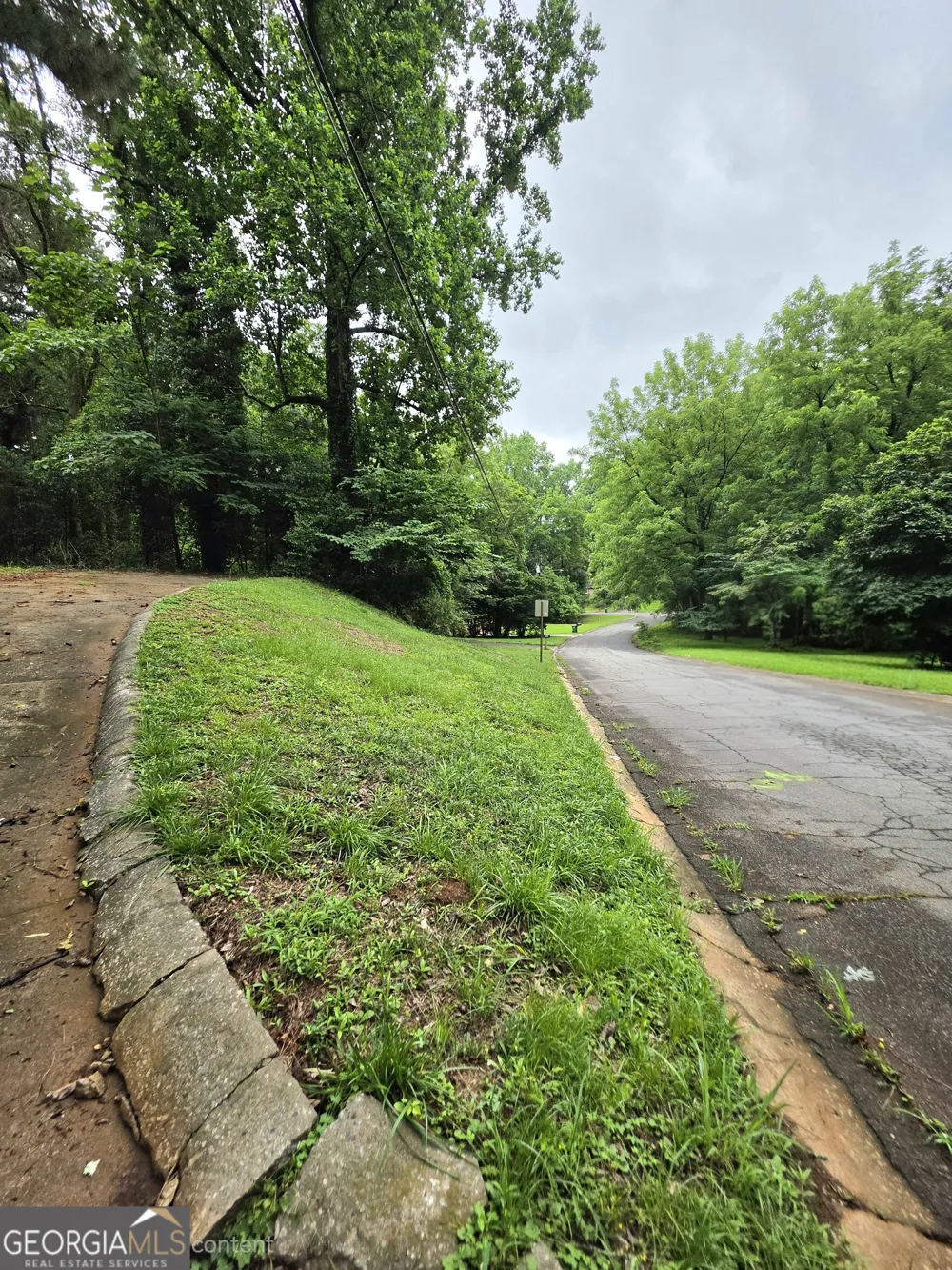 618 Simone WAY Stone Mountain, GA 30087