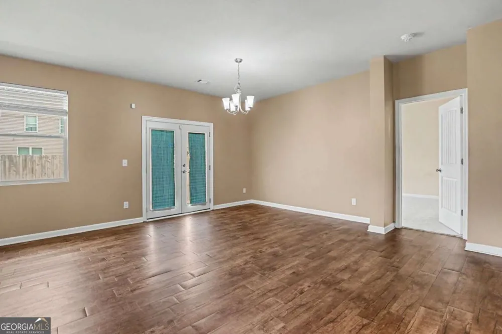 1886 Osprey DR Hampton, GA 30228