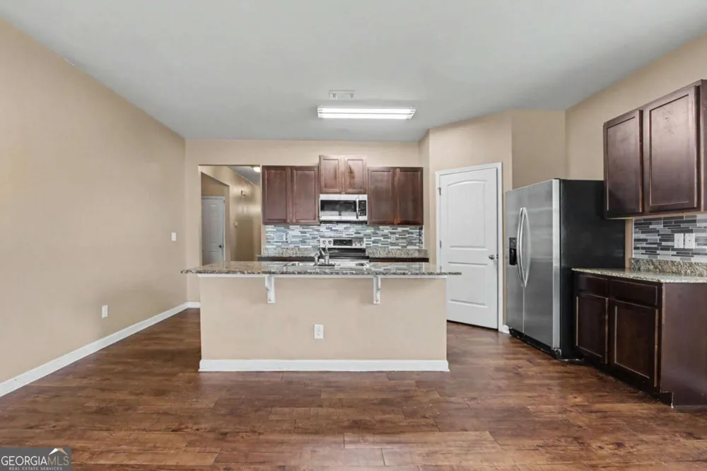 1886 Osprey DR Hampton, GA 30228