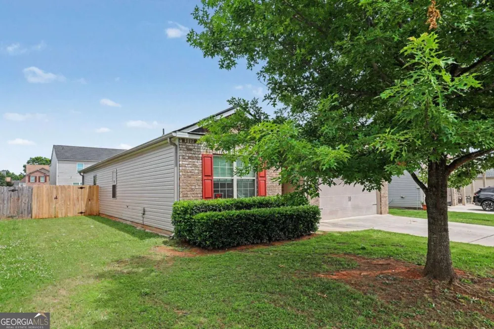 1886 Osprey DR Hampton, GA 30228