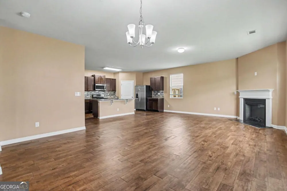 1886 Osprey DR Hampton, GA 30228