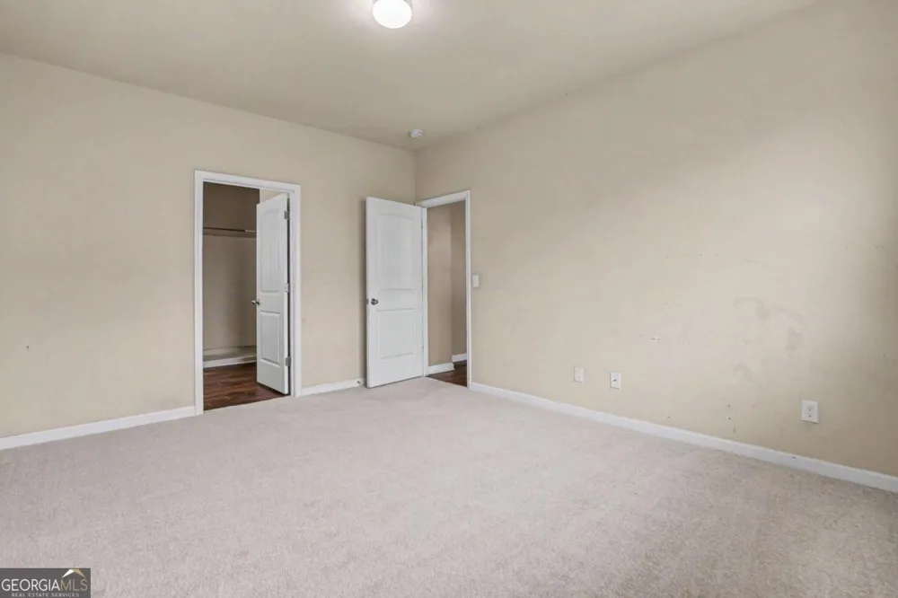 1886 Osprey DR Hampton, GA 30228