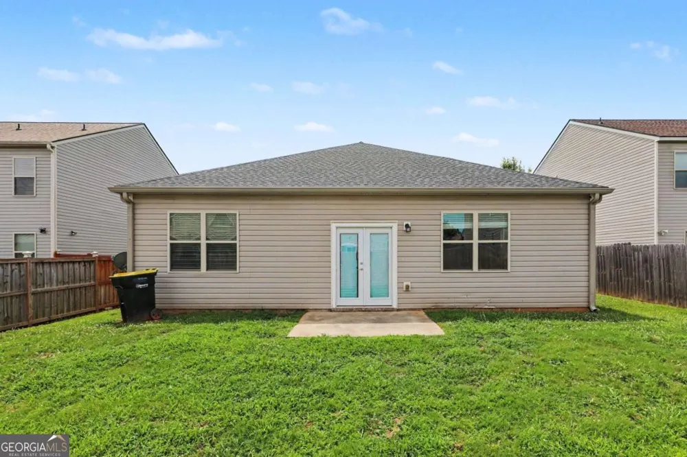 1886 Osprey DR Hampton, GA 30228