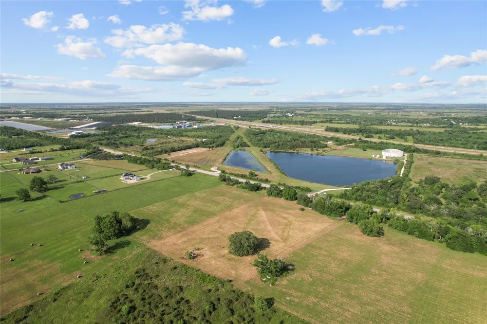 23210 Fm-521 Angleton, TX 77515
