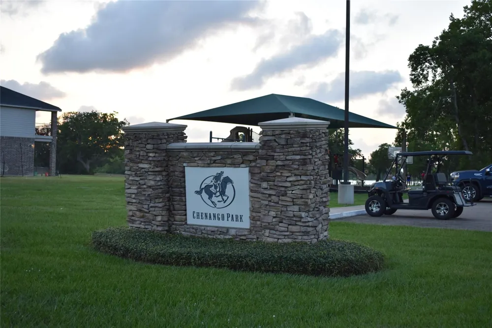 23210 Fm-521 Angleton, TX 77515