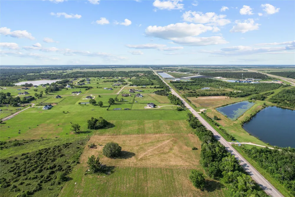 23210 Fm-521 Angleton, TX 77515