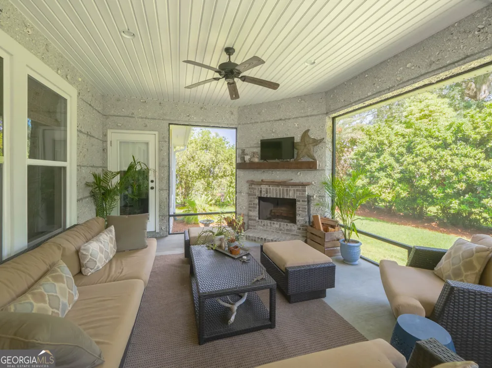 79 Manatee CT Waverly, GA 31565