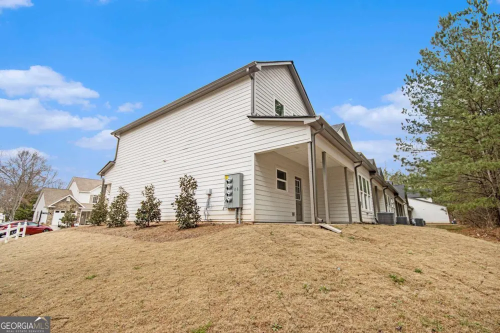 136 Crest Pointe Bremen, GA 30110