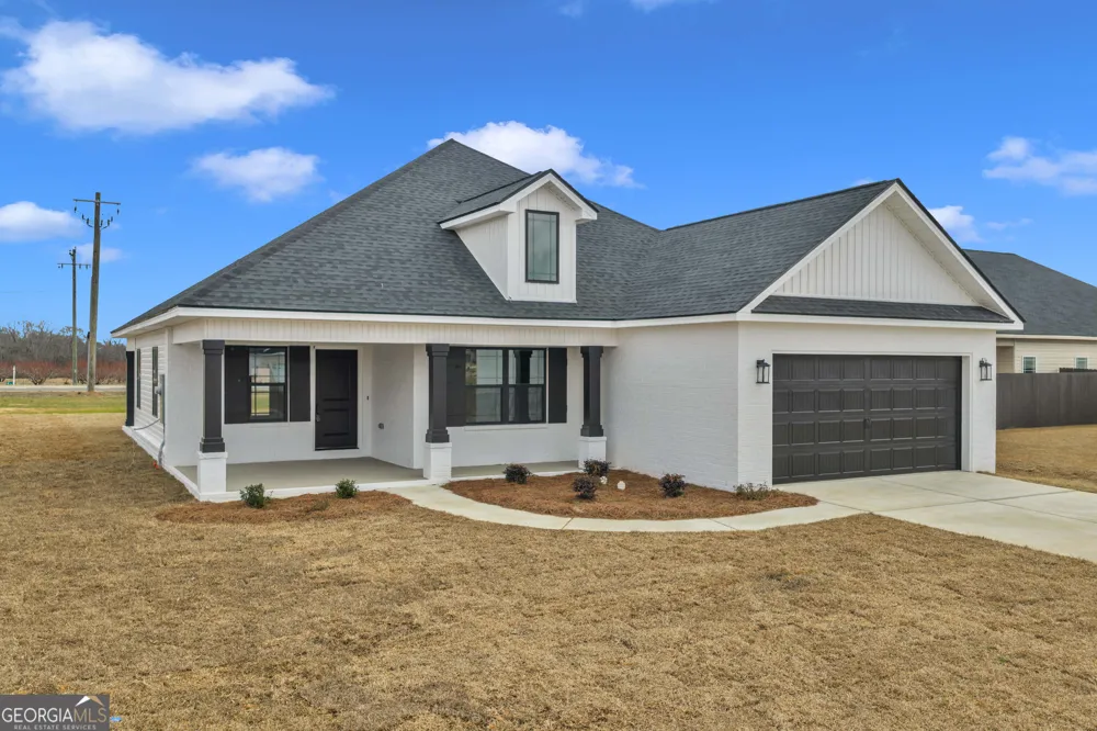 134 Early DR Byron, GA 31008