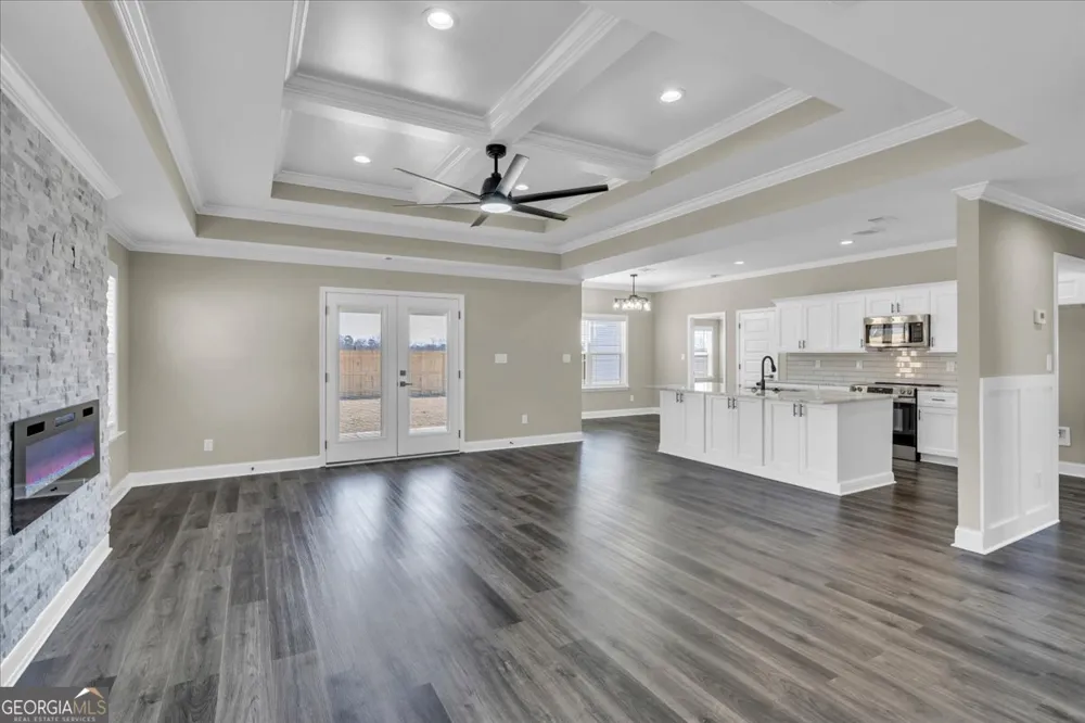 134 Early DR Byron, GA 31008