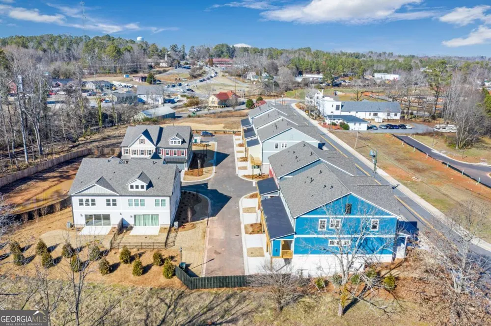 152 Palm ST Holly Springs, GA 30115