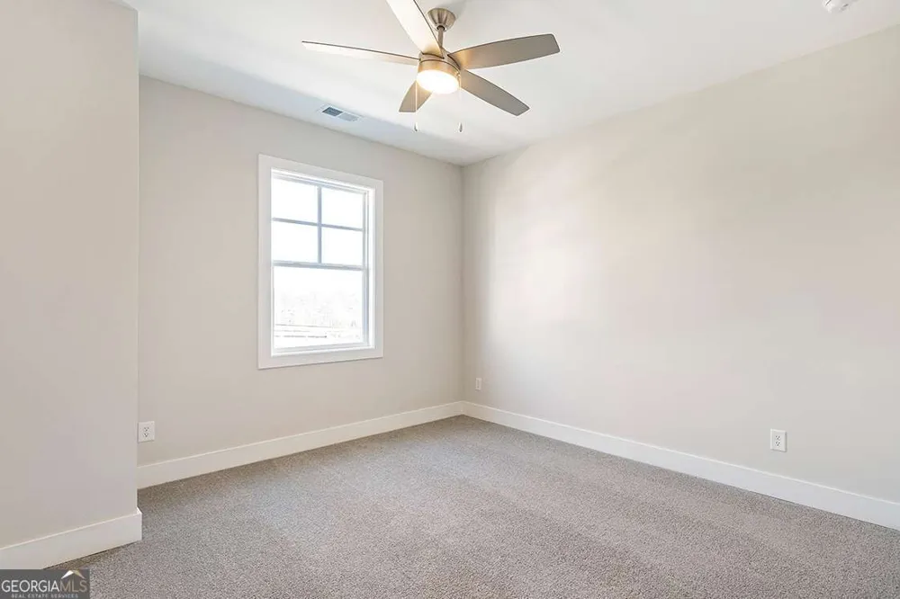 152 Palm ST Holly Springs, GA 30115