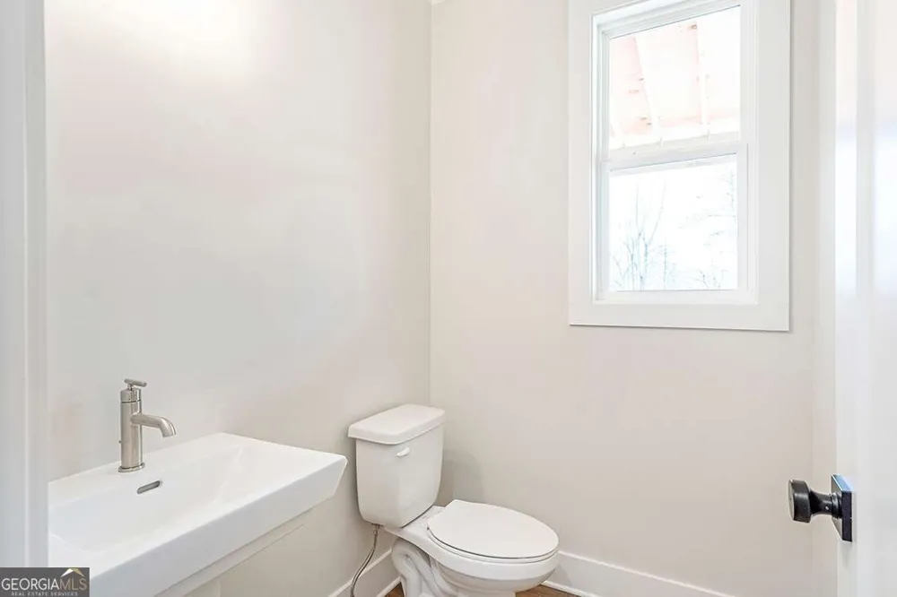 152 Palm ST Holly Springs, GA 30115