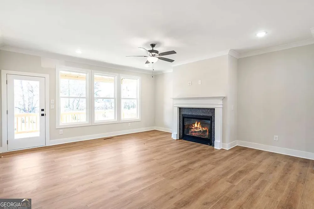 152 Palm ST Holly Springs, GA 30115