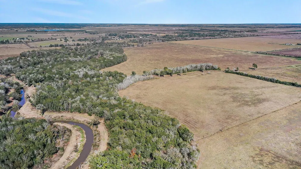 12 Fm 562 Anahuac, TX 77514