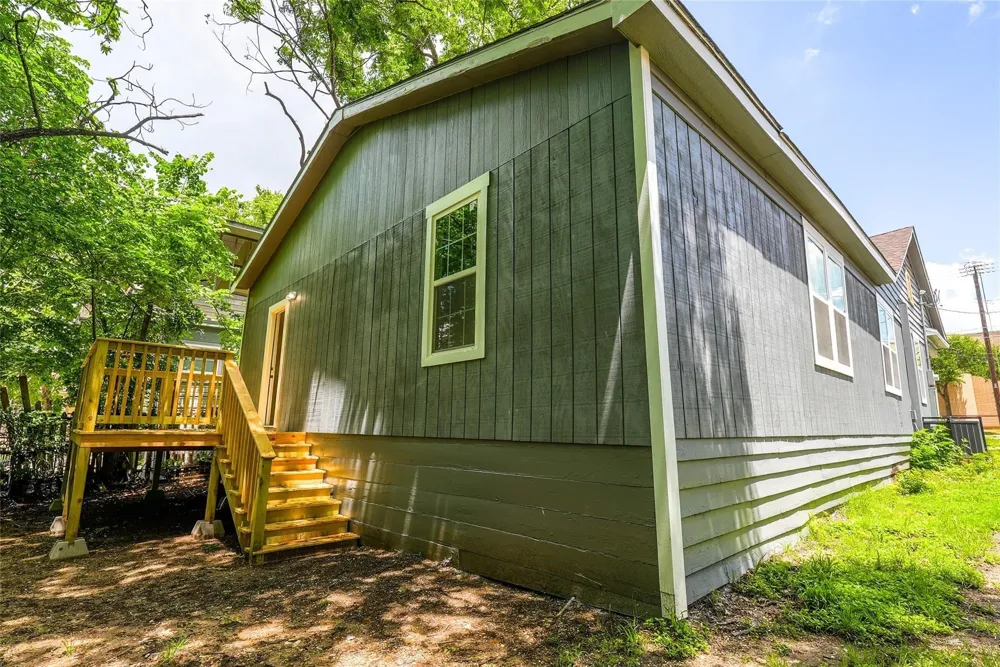 335 Marsalis Avenue Dallas, TX 75203
