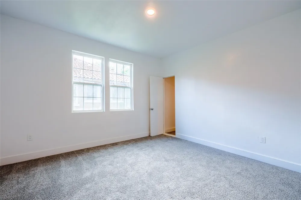 335 Marsalis Avenue Dallas, TX 75203