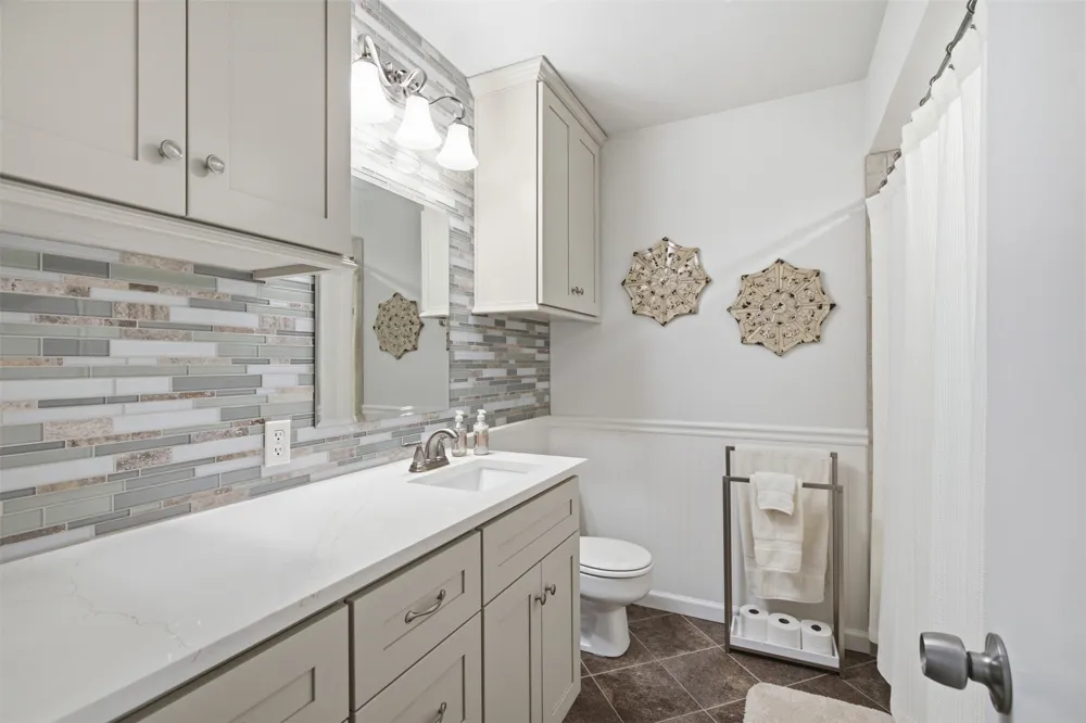 5521 Pike Place Garland, TX 75044