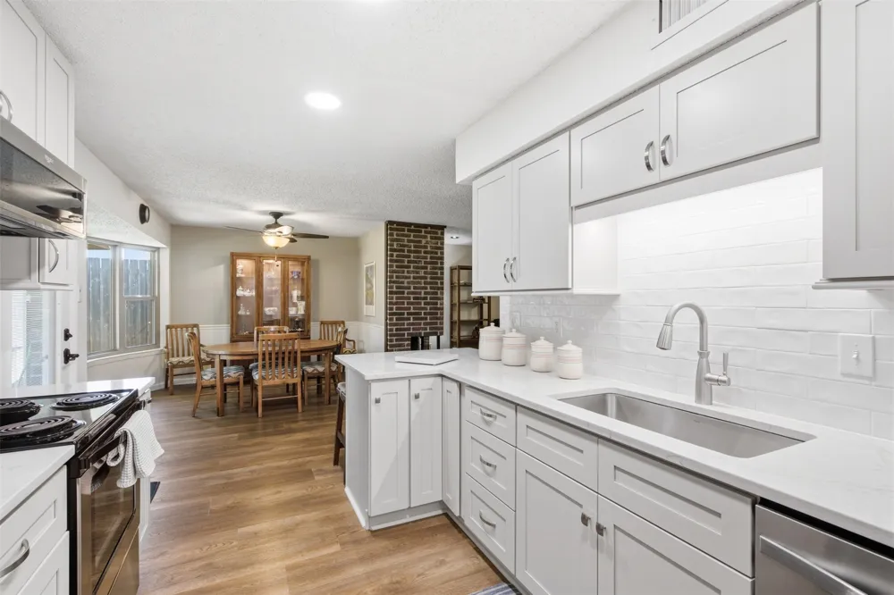 5521 Pike Place Garland, TX 75044