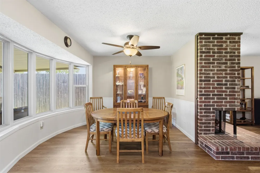 5521 Pike Place Garland, TX 75044