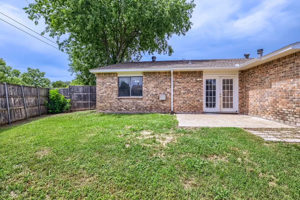1200 Creekwood Court Allen, TX 75002