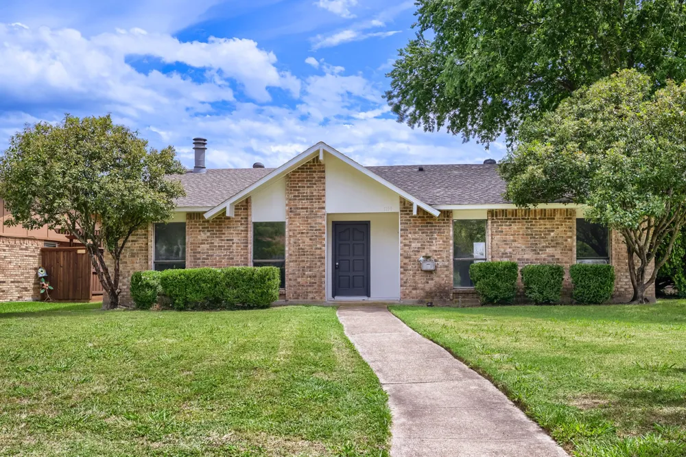1200 Creekwood Court Allen, TX 75002