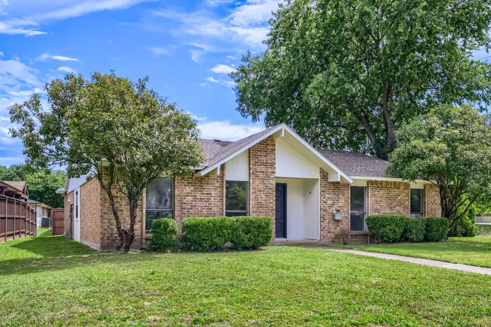 1200 Creekwood Court Allen, TX 75002