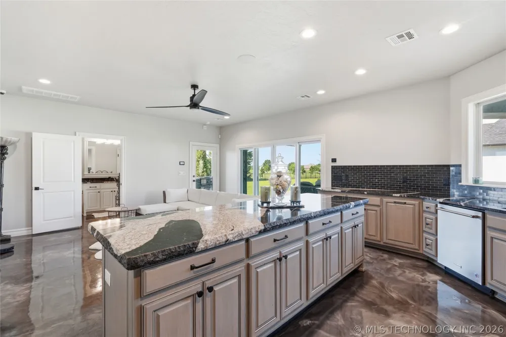 17525 S 71st East Avenue Bixby, OK 74008