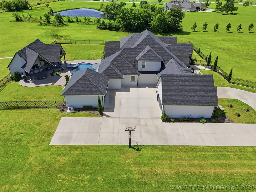 17525 S 71st East Avenue Bixby, OK 74008