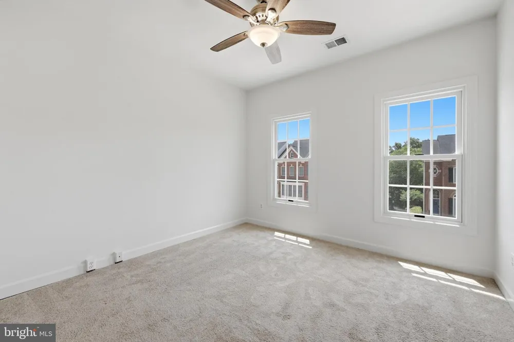 18526 BEAR CREEK TERRACE Leesburg, VA 20176