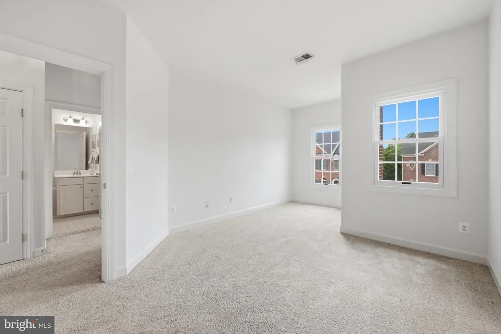 18526 BEAR CREEK TERRACE Leesburg, VA 20176