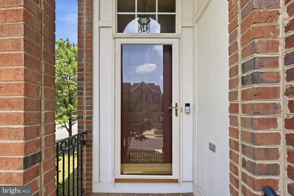 18526 BEAR CREEK TERRACE Leesburg, VA 20176