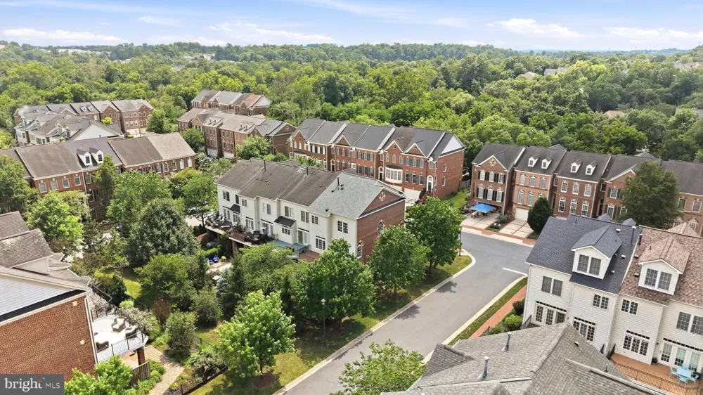 18526 BEAR CREEK TERRACE Leesburg, VA 20176