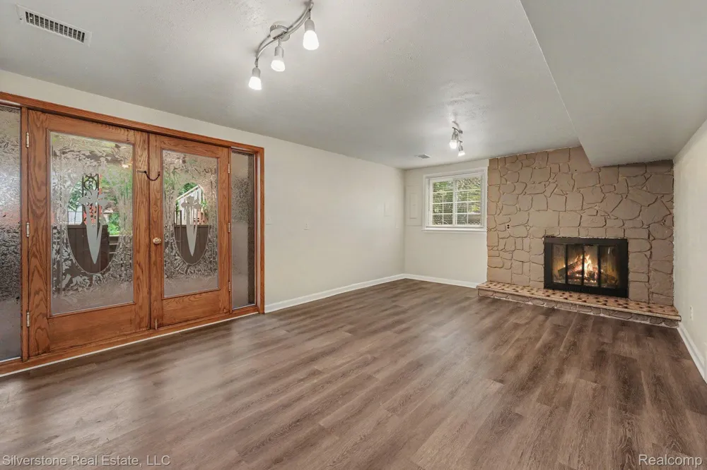 547 Reed Street Northville City, MI 48167