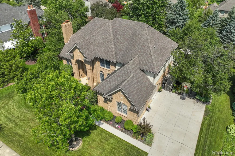 12106 Deer Creek Run Plymouth Charter Township, MI 48170