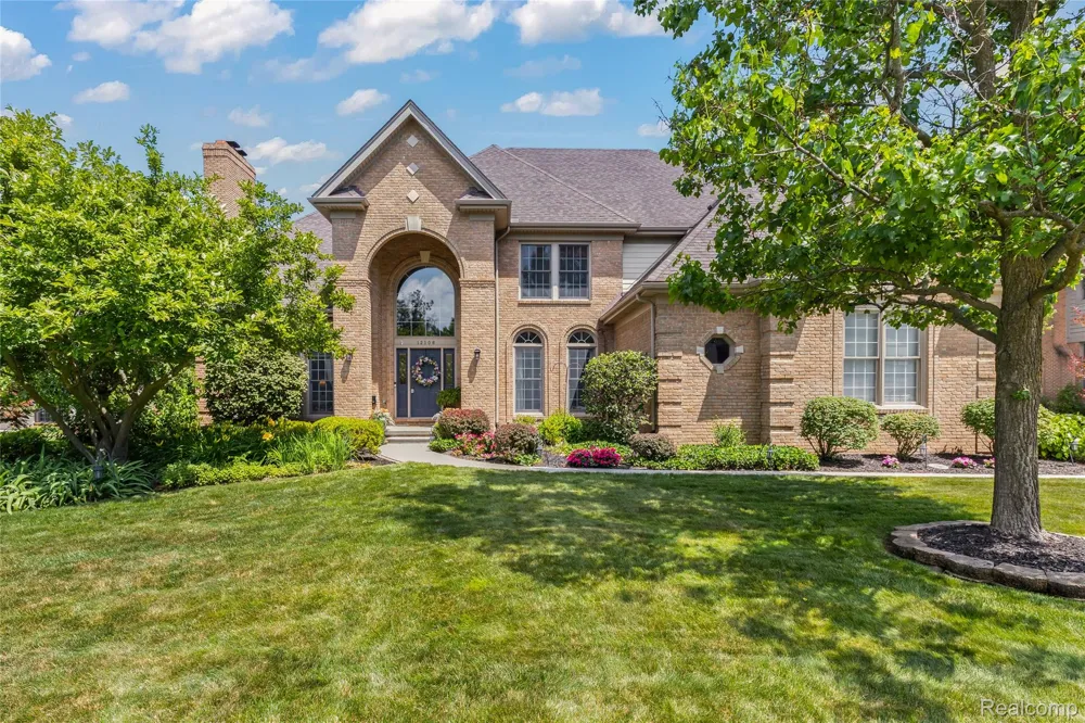 12106 Deer Creek Run Plymouth Charter Township, MI 48170