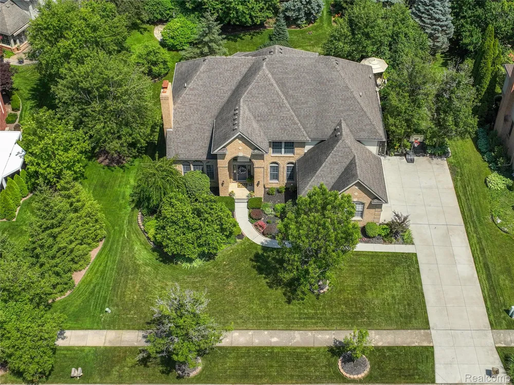 12106 Deer Creek Run Plymouth Charter Township, MI 48170