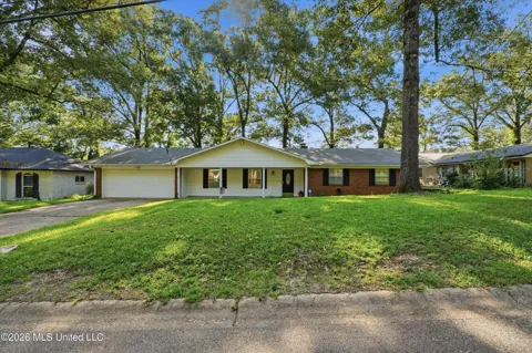 1011 Tanglewood Drive