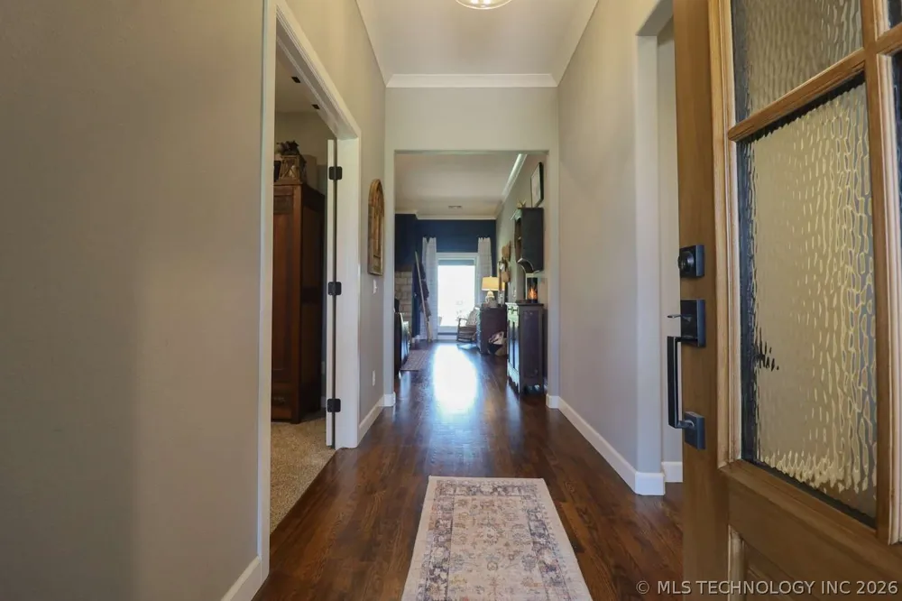 8716 E Detroit Street Broken Arrow, OK 74014