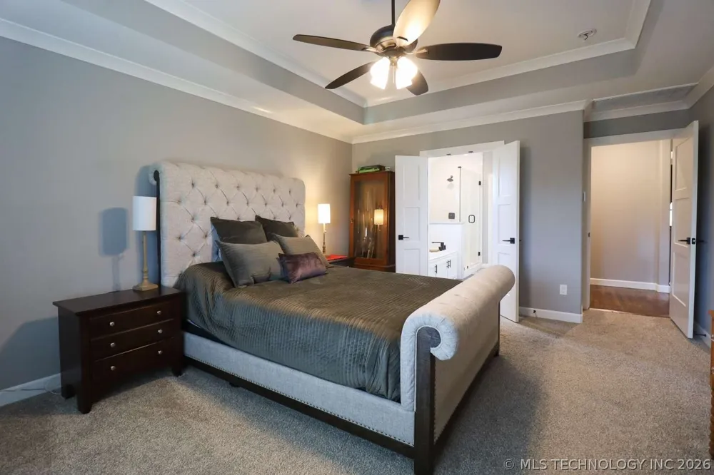 8716 E Detroit Street Broken Arrow, OK 74014
