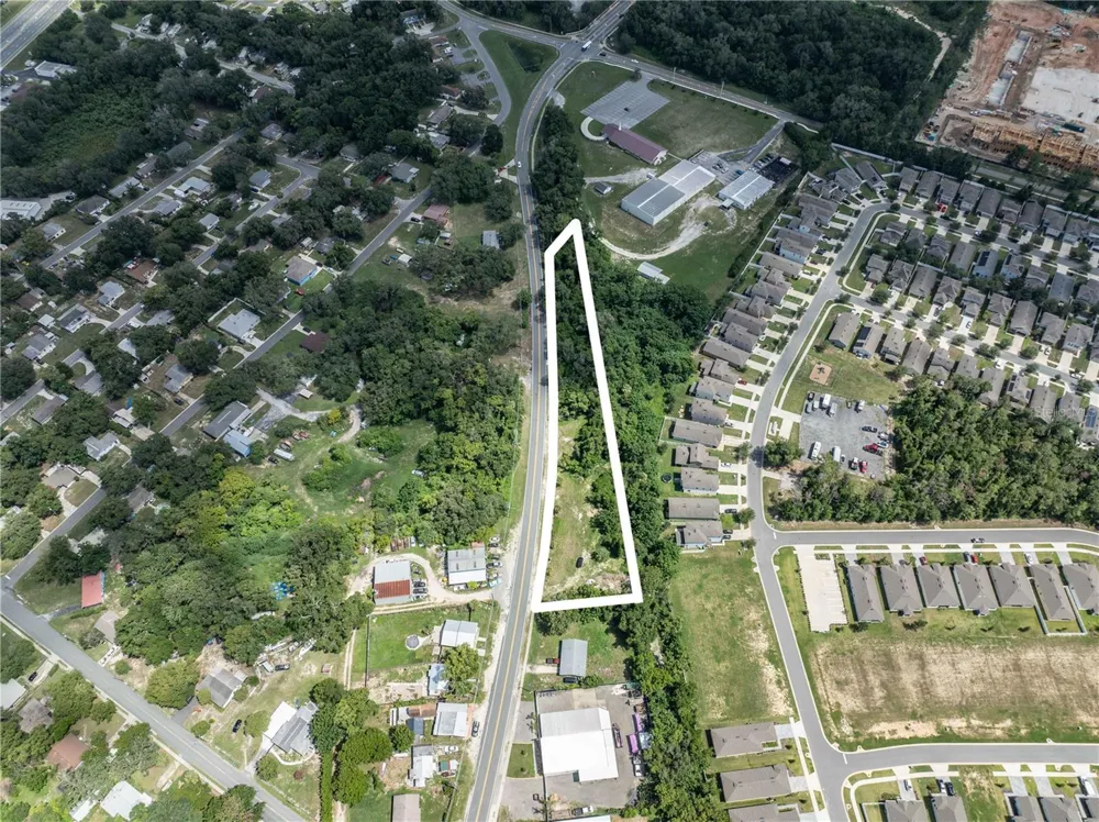801 S DIXIE AVENUE #A Fruitland Park, FL 34731
