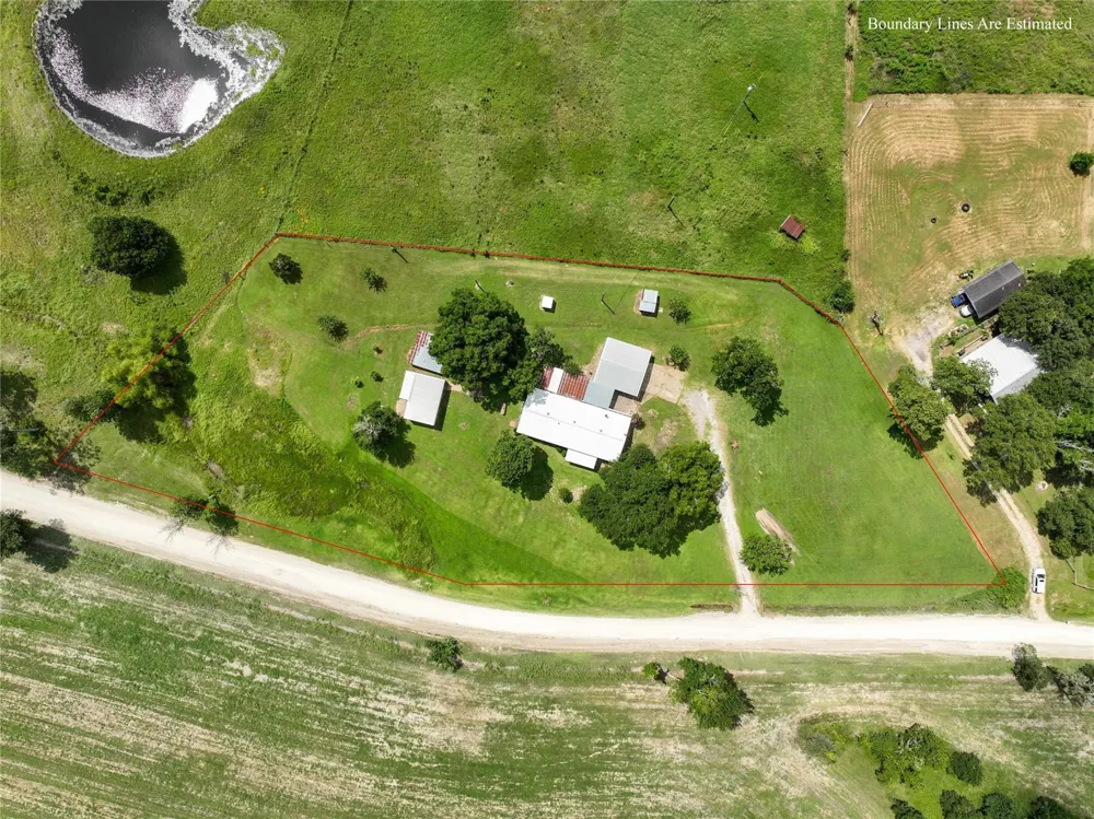 2433 County Road 409 Navasota, TX 77868