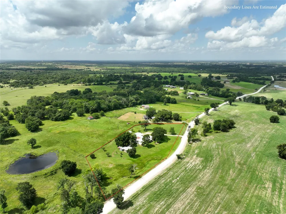 2433 County Road 409 Navasota, TX 77868