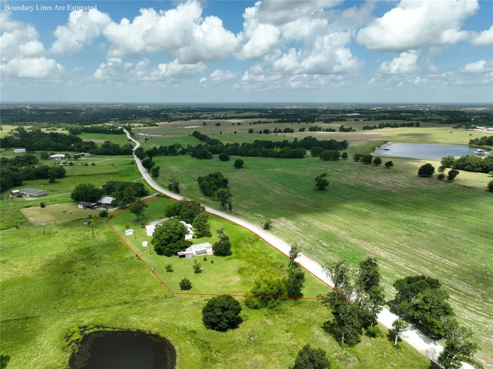 2433 County Road 409 Navasota, TX 77868