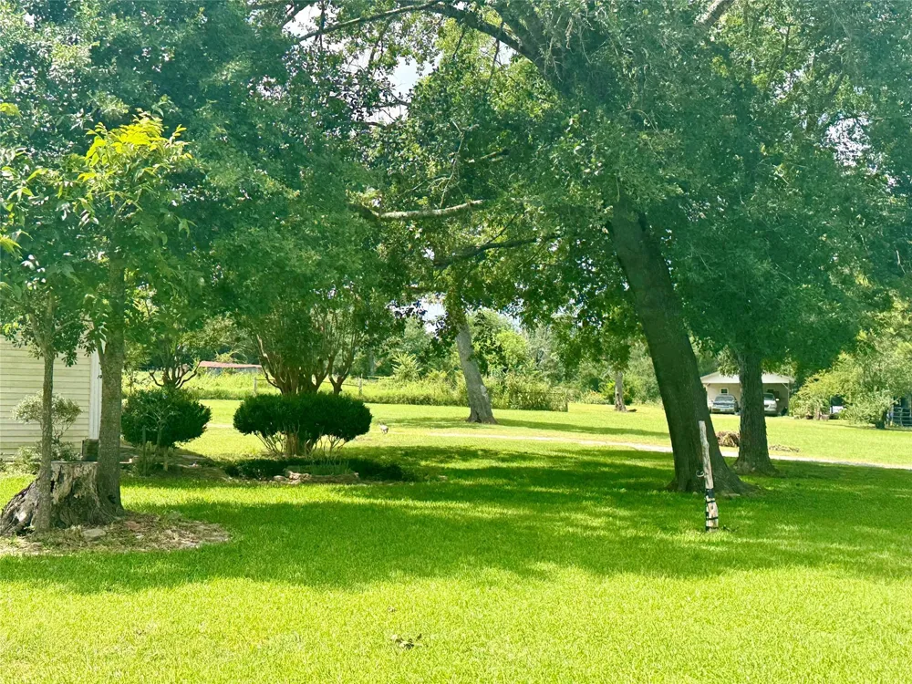 2433 County Road 409 Navasota, TX 77868