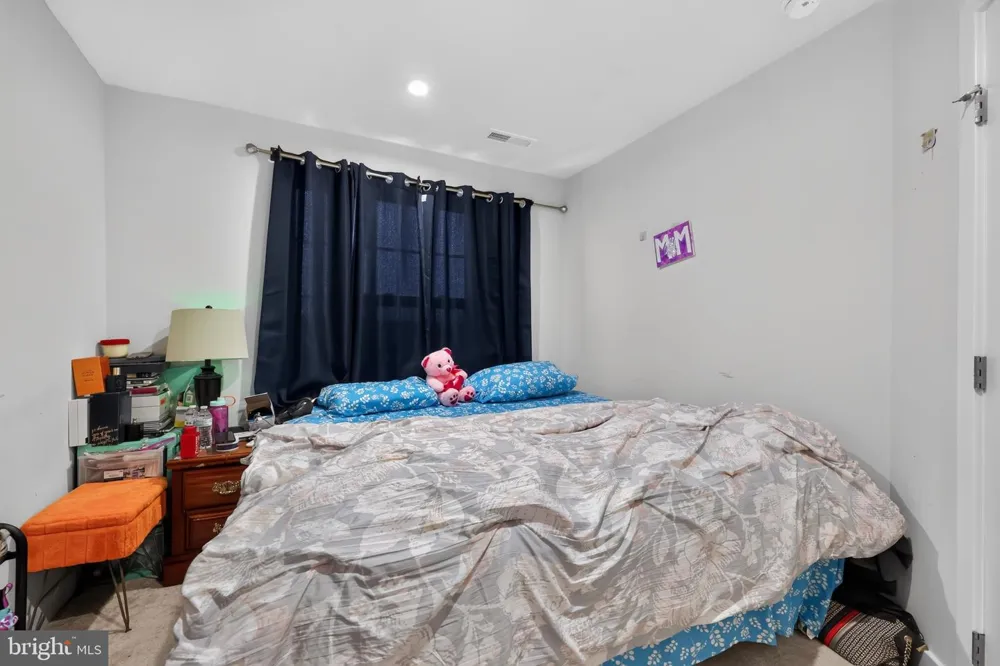 109 PLAZA DRIVE Sicklerville, NJ 08081