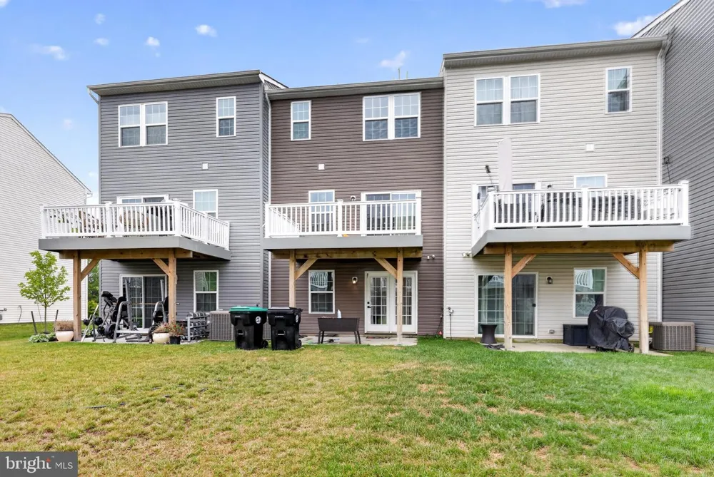 109 PLAZA DRIVE Sicklerville, NJ 08081